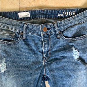 Gap 1969 cropped skinny jean